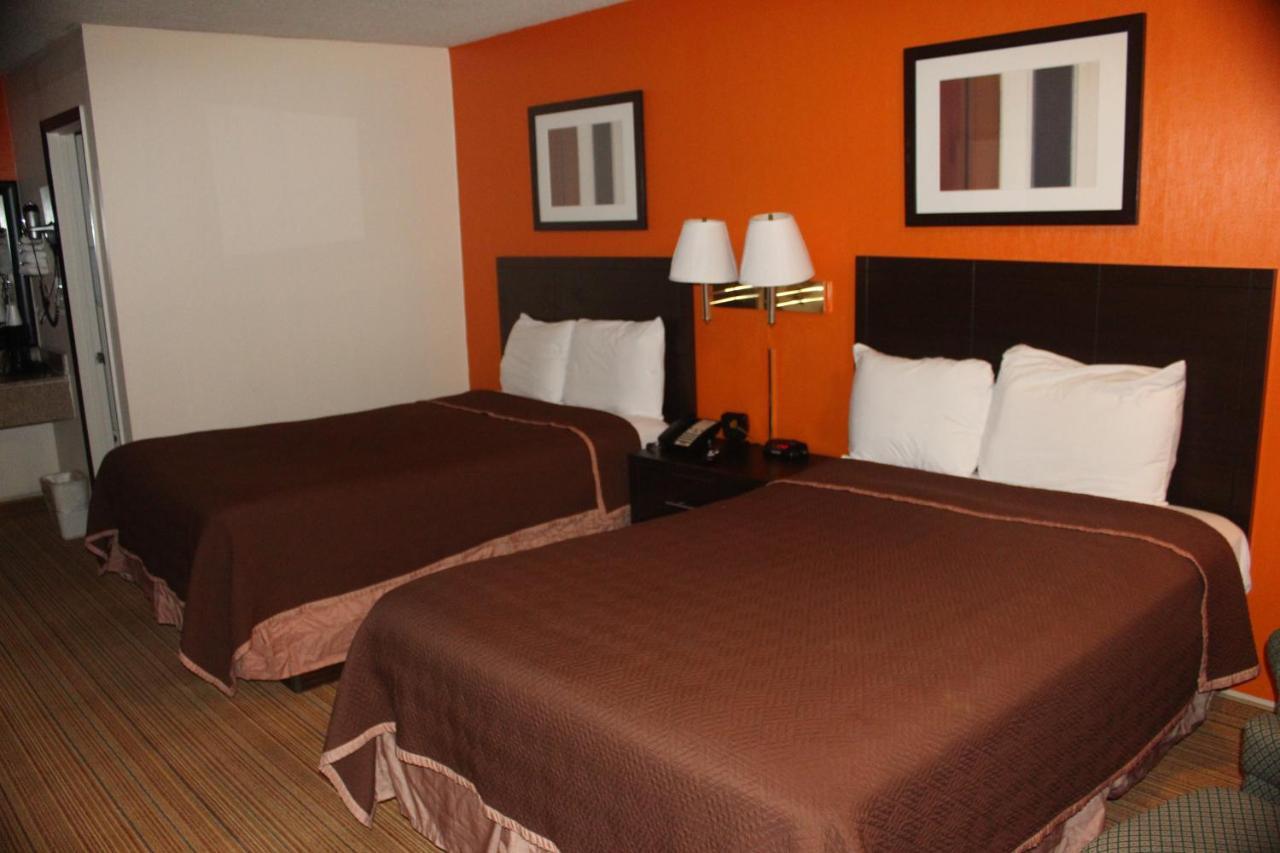 Americas Best Value Inn - Fredericksburg North מראה חיצוני תמונה